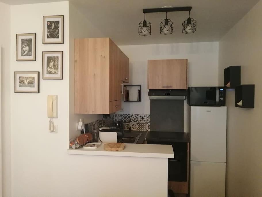 Ferienwohnung Fadil Valenciennes Exterior foto