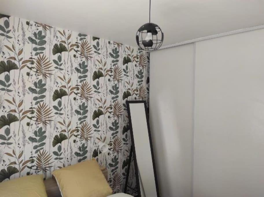 Ferienwohnung Fadil Valenciennes Exterior foto